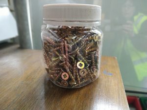 8g x 25mm CSK Square 2 Surefast Screw Jar of 200 Musgroves