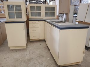 Yellow L-Shaped Kitchen with Blue Formica Top Musgroves