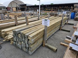 Products: Pine 100x100mm H4 Seconds Musgroves