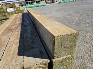 Pine H4 Post 100x100x1500mm Musgroves