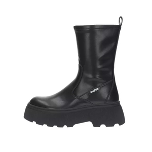 Guess Women’s Black Ankle Boots – Sleek Fall & Winter Footwear