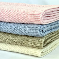 Essentials: Purl pattern Merino Blanket -  Bassinet size Small 80x90cm