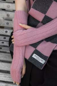 Possum & Merino Long Cables Glovelet