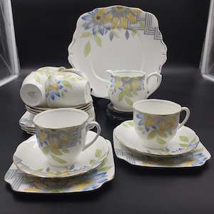 China Brand Bell China England: Bell China - Yellow and Blue Flowers - 20-piece Tea Set