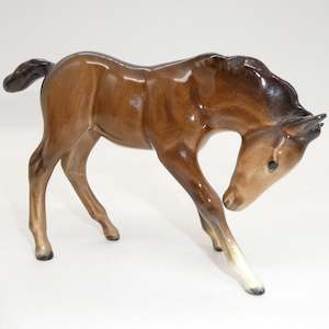 Beswick - 947 Foal with Head Down - Figurine