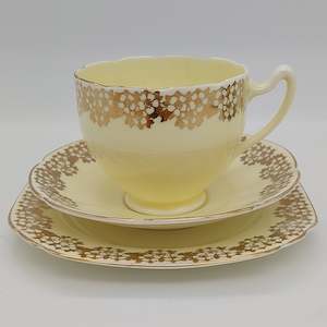 China Brand Collingwood England: Collingwood - Pale Yellow with Gold Filigree, 8054 - Trio