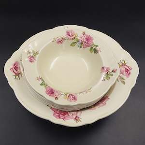China Brand Grindley England: Grindley - Pink Roses - Sweet Set