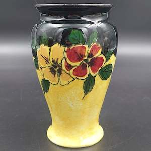 China Brand Hollinshead Kirkham England: Hollinshead and Kirkham - 1431 Panola - Vase