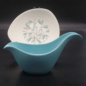 Midwinter - Cassandra - Gravy Boat and Underplate