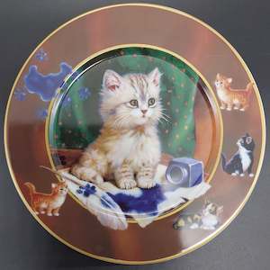 China Brands M: Mitterteich - Funny Cat Pranks: Didn't I Do that Well? - Display Plate