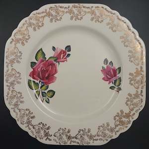 Lord Nelson - Dark Pink Roses - Square Plate