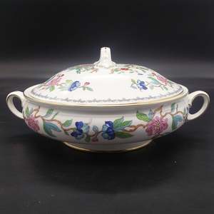 China Brands A: Aynsley - Pembroke - Lidded Serving Dish