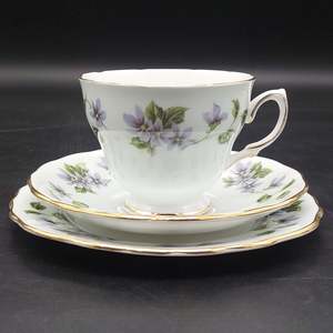 Colclough - Violets on Light Blue - Trio, Handle B