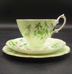China Brands R: Royal Albert - Laurentian Snowdrop on Green - Trio