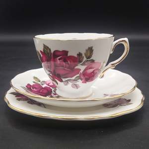 China Brands R: Royal Vale - Maroon Roses, 8171 - Trio