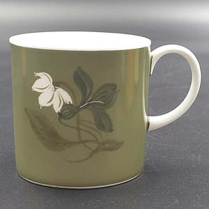 China Brands S: Susie Cooper - Flower Motif, Green - Cup