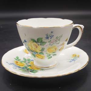 Delphine - Yellow Roses - Duo