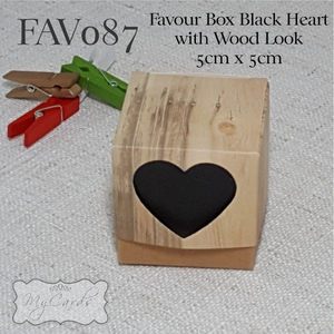 Favour Boxes etc. - MyCards Wedding Invitations: Kraft Wood Look with Black Heart Favour Box 5cm Cube