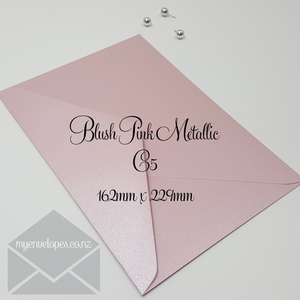 Blush Pink Metallic C5 Envelopes Diamond Flap 125gsm – Mid END OF LINE