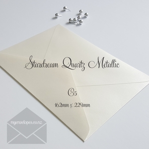 Quartz Metallic – Ivory / Cream C5 Envelopes 120gsm Mid Diamond Flap END OF LINE