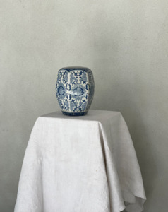 A blue + white ceramic vase - My Exhibition