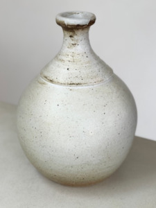 Products: Large pale grey with brown textured pottery vase - My Exhibition