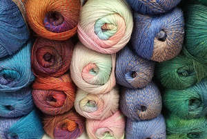 8 Ply Dk Pure Wool: Mandala, 8Ply, Pure Wool, Machine Wash, 100g Makes stunning works in umbre colours.