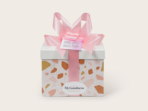 Products: Baby & Mum Hamper Girl