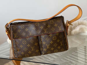 Bags: Louis Vuitton Monogram Viva-Cité GM