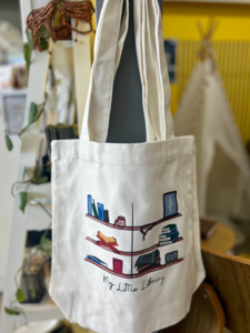 Clothing Accessories: Bag of Iḻm (Tote)