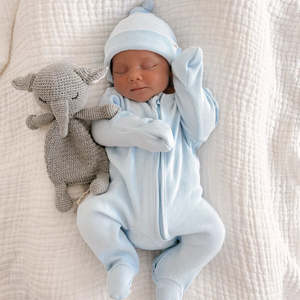 Toys: 3 Little Crowns - Cuddle Me | Elephant