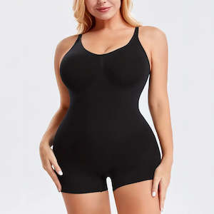 shapewear: lizzo.