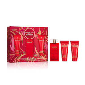 Gift Sets: Elizabeth Arden Red Door For Women EDT & Body Care Set