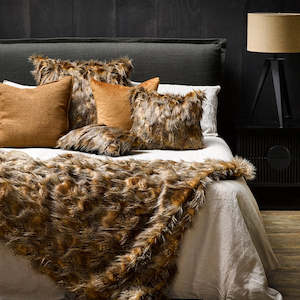 Imitation Fur Throws: Luxury Imitation Fur Throw - Red Fox
