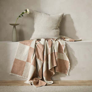 Baya Living Collection: Winton Throw
