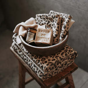 Leopard Jacquard Towels