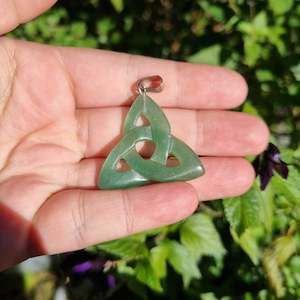 Sterling Silver Jewellery: Green Aventurine Knot Pendant