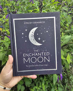 Oracle Cards Books: The Enchanted Moon - Stacey Demarco