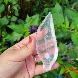Crystal Drink Bottles: Clear Quartz Leaf Bowl