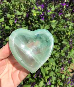 Crystal Drink Bottles: Green Fluorite Heart Bowl
