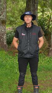 Pakeke: Mangu Oilskin Vest