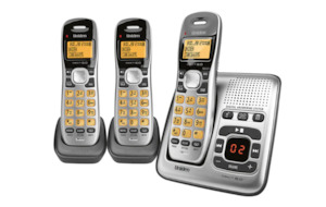 Uniden DECT 1735+2 Triple Handset Cordless Phone
