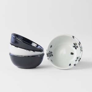 Boxed Sets: Black & White Sakura Sauce Dish Set