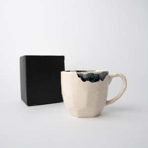 Boxed Sets: Ink Brush & Cream Gift Mug