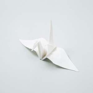 Japanese Cloths Towels: Peti Peto White Origami Crane Lens Cloth
