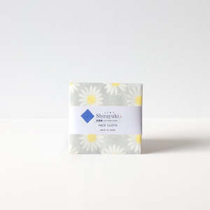 Japanese Cloths Towels: Daisy Face Cloth in Pearl Grey