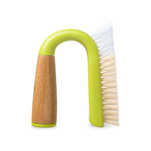 Bathroom Shower: Full Circle Grunge Buster Tile & Grout Brush