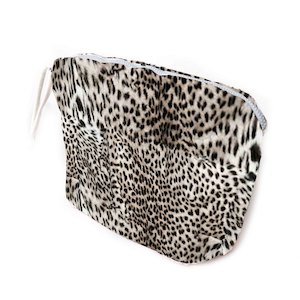 Bags: Artistic Purse Set