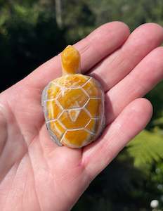 Bumblebee Jasper carved stone Turtle
