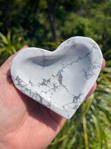 Howlite Heart Bowl